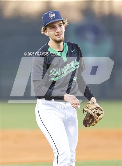 Thumbnail 2 in Lennard @ Sumner photogallery.