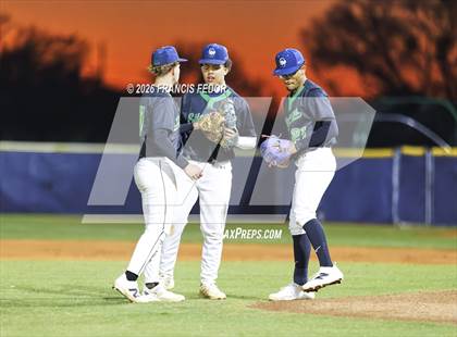 Thumbnail 3 in Lennard @ Sumner photogallery.