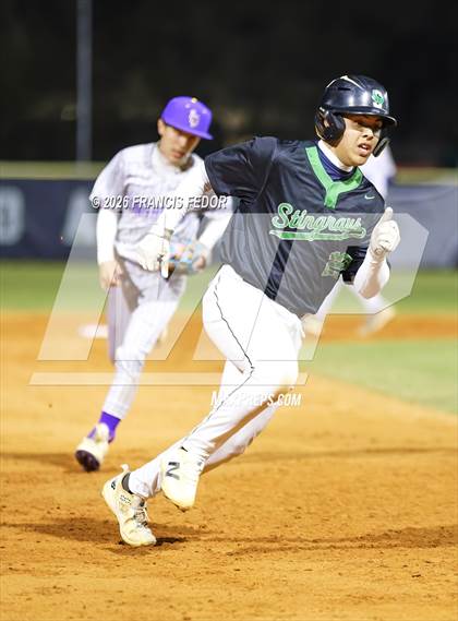 Thumbnail 2 in Lennard @ Sumner photogallery.