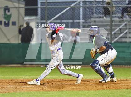 Thumbnail 1 in Lennard @ Sumner photogallery.