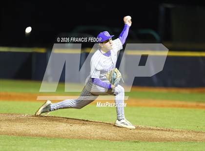 Thumbnail 3 in Lennard @ Sumner photogallery.