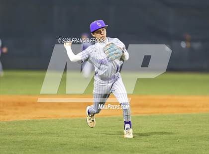 Thumbnail 3 in Lennard @ Sumner photogallery.