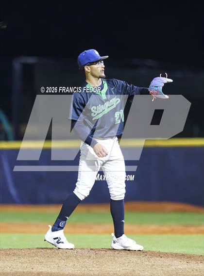 Thumbnail 1 in Lennard @ Sumner photogallery.