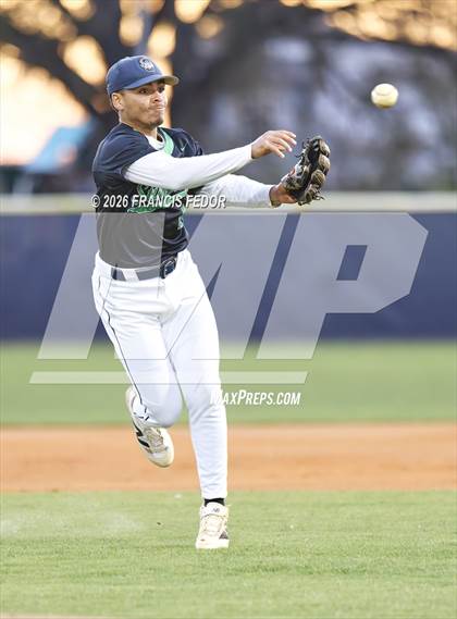 Thumbnail 3 in Lennard @ Sumner photogallery.