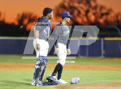 Thumbnail 3 in Lennard @ Sumner photogallery.