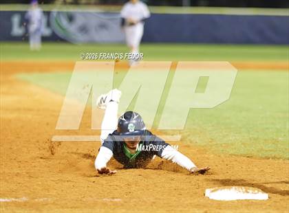 Thumbnail 2 in Lennard @ Sumner photogallery.