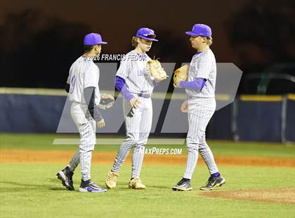 Thumbnail 2 in Lennard @ Sumner photogallery.