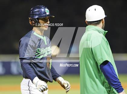 Thumbnail 2 in Lennard @ Sumner photogallery.