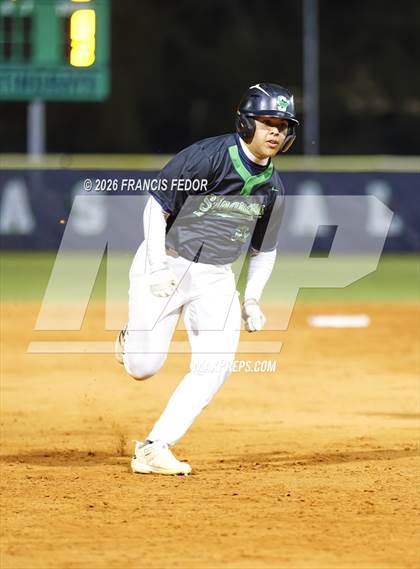 Thumbnail 3 in Lennard @ Sumner photogallery.