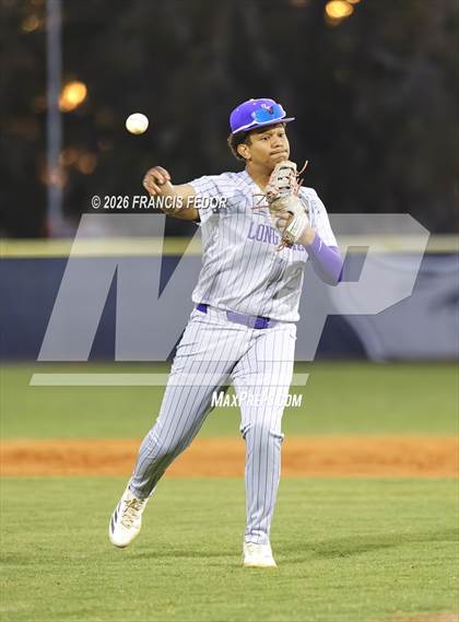 Thumbnail 3 in Lennard @ Sumner photogallery.