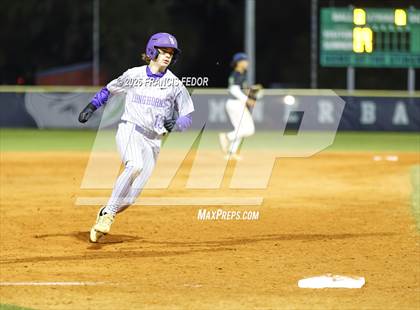 Thumbnail 3 in Lennard @ Sumner photogallery.