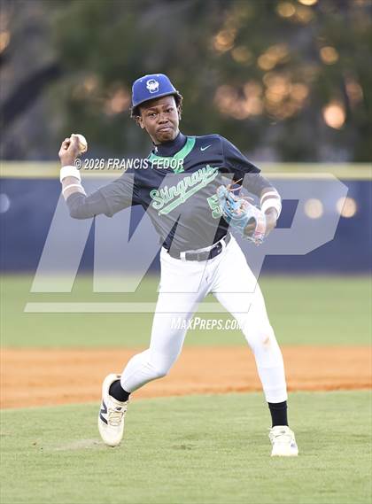 Thumbnail 2 in Lennard @ Sumner photogallery.