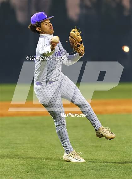 Thumbnail 3 in Lennard @ Sumner photogallery.