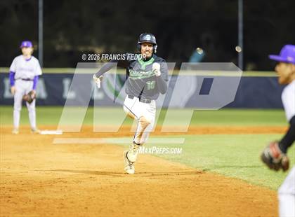 Thumbnail 1 in Lennard @ Sumner photogallery.