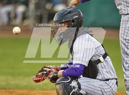 Thumbnail 2 in Lennard @ Sumner photogallery.