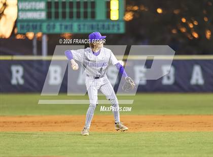 Thumbnail 1 in Lennard @ Sumner photogallery.