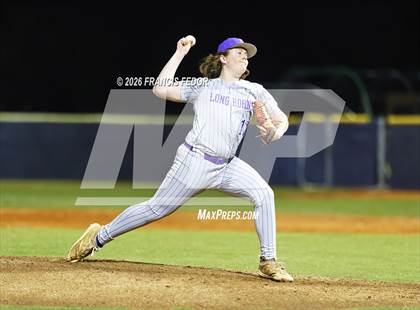 Thumbnail 3 in Lennard @ Sumner photogallery.