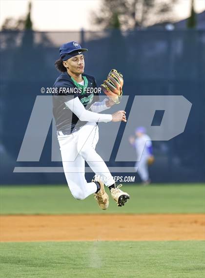 Thumbnail 1 in Lennard @ Sumner photogallery.