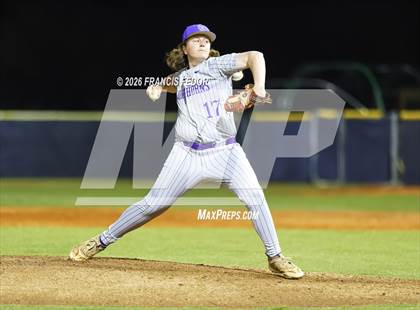 Thumbnail 2 in Lennard @ Sumner photogallery.