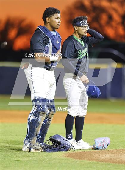 Thumbnail 3 in Lennard @ Sumner photogallery.