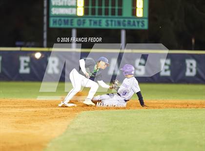 Thumbnail 3 in Lennard @ Sumner photogallery.