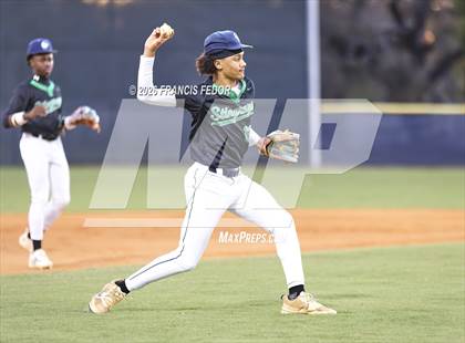 Thumbnail 1 in Lennard @ Sumner photogallery.