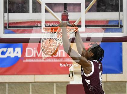 Thumbnail 1 in Bishop Hendricken vs. La Salle Academy (RIIL Division 1 Final) photogallery.