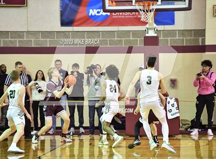 Thumbnail 2 in Bishop Hendricken vs. La Salle Academy (RIIL Division 1 Final) photogallery.