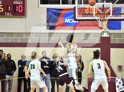 Thumbnail 3 in Bishop Hendricken vs. La Salle Academy (RIIL Division 1 Final) photogallery.