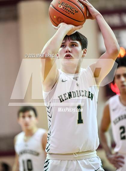 Thumbnail 1 in Bishop Hendricken vs. La Salle Academy (RIIL Division 1 Final) photogallery.