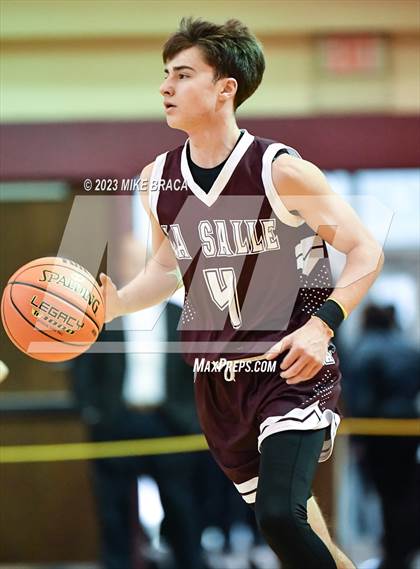 Thumbnail 3 in Bishop Hendricken vs. La Salle Academy (RIIL Division 1 Final) photogallery.