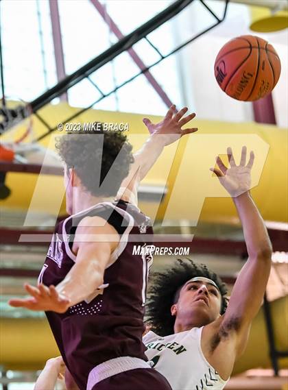 Thumbnail 1 in Bishop Hendricken vs. La Salle Academy (RIIL Division 1 Final) photogallery.