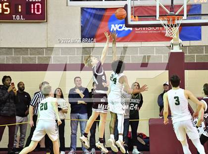 Thumbnail 2 in Bishop Hendricken vs. La Salle Academy (RIIL Division 1 Final) photogallery.