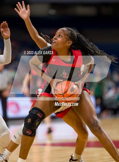 Thumbnail 1 in Wagner vs Liberty (UIL 5A Basketball State Semifinal) photogallery.