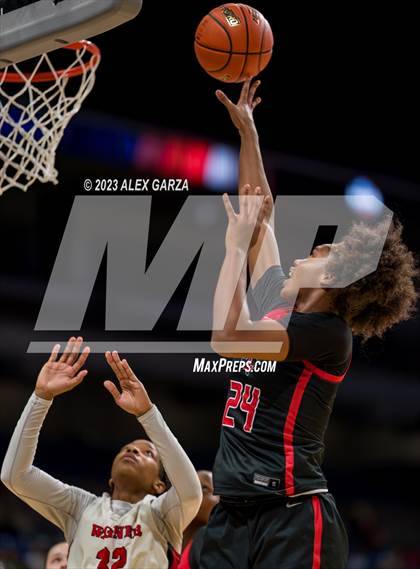 Thumbnail 1 in Wagner vs Liberty (UIL 5A Basketball State Semifinal) photogallery.