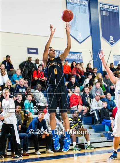 Thumbnail 1 in Simeon vs. Berkeley Prep photogallery.