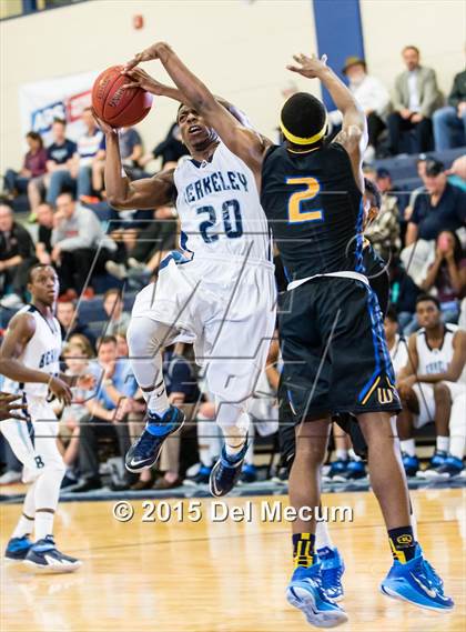 Thumbnail 1 in Simeon vs. Berkeley Prep photogallery.