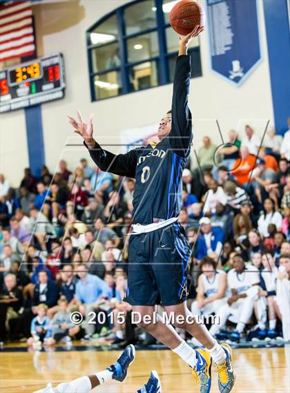 Thumbnail 2 in Simeon vs. Berkeley Prep photogallery.