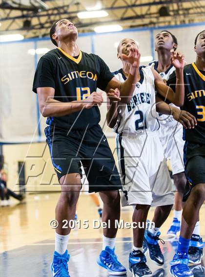 Thumbnail 1 in Simeon vs. Berkeley Prep photogallery.