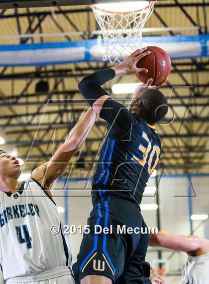 Thumbnail 3 in Simeon vs. Berkeley Prep photogallery.