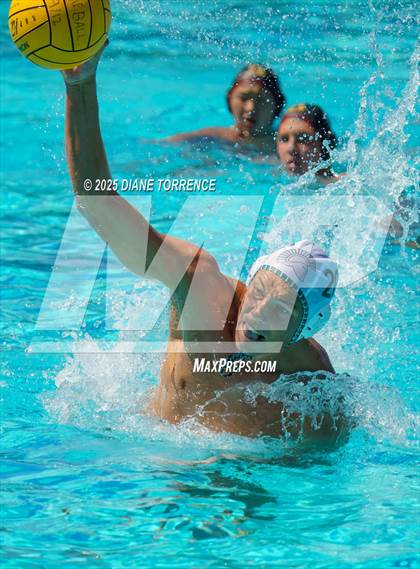 Thumbnail 2 in De La Salle vs Bishop's (South Coast Tournament) photogallery.