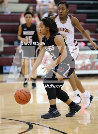 Thumbnail 2 in Weiss @ Rouse photogallery.