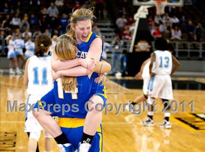 Thumbnail 3 in Boone County vs Newport Central Catholic (KHSAA Ninth Region Final) photogallery.