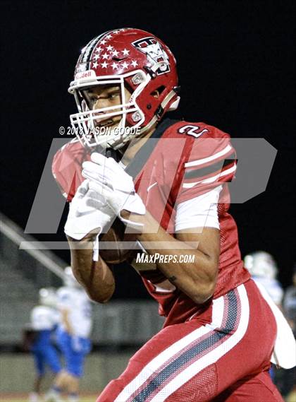 Thumbnail 1 in Tullahoma vs. Marshall County (TSSAA Division I 4A 2nd Round Playoff) photogallery.
