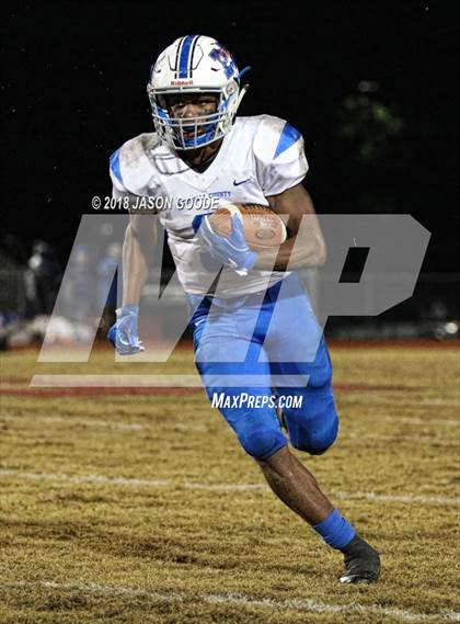 Thumbnail 1 in Tullahoma vs. Marshall County (TSSAA Division I 4A 2nd Round Playoff) photogallery.