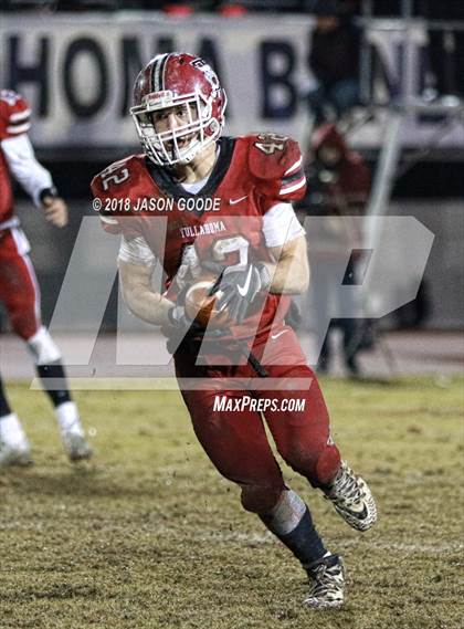 Thumbnail 2 in Tullahoma vs. Marshall County (TSSAA Division I 4A 2nd Round Playoff) photogallery.