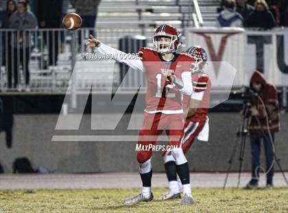 Thumbnail 2 in Tullahoma vs. Marshall County (TSSAA Division I 4A 2nd Round Playoff) photogallery.
