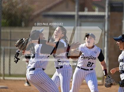 Thumbnail 2 in Bonita vs Pacifica (CIF SS Division 1 Wild Card) photogallery.