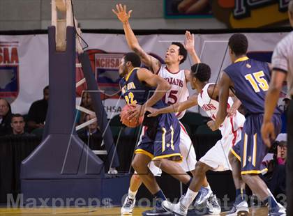 Thumbnail 3 in Mount Tabor vs Olympic (NCHSAA 4A Western Regional Final) photogallery.