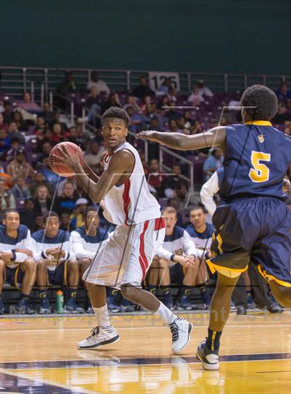 Thumbnail 2 in Mount Tabor vs Olympic (NCHSAA 4A Western Regional Final) photogallery.